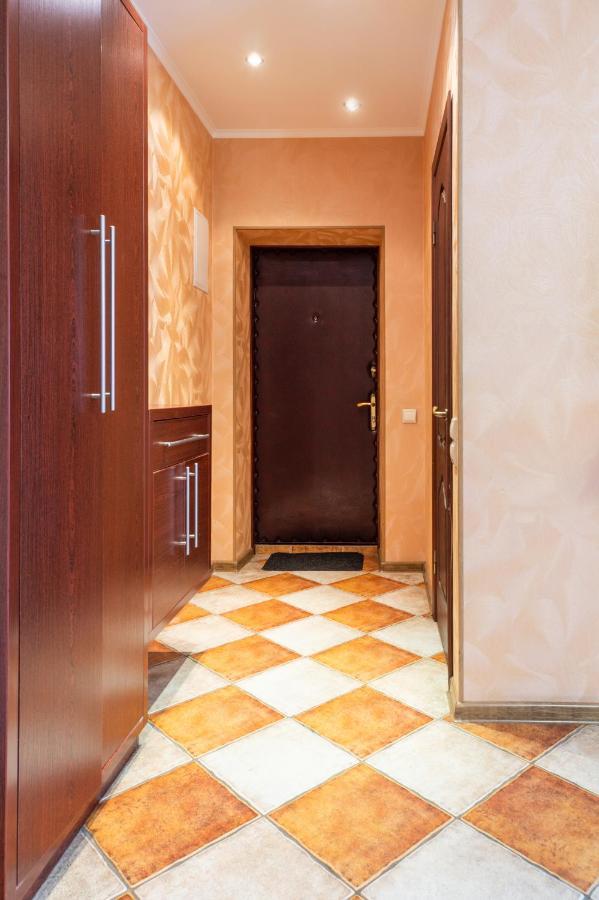 Apartment Triokhsviatytelskaya Street 3 基輔 外观 照片