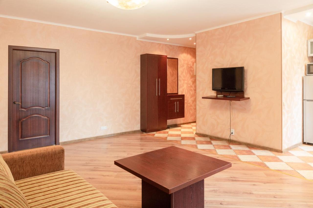 Apartment Triokhsviatytelskaya Street 3 基輔 外观 照片