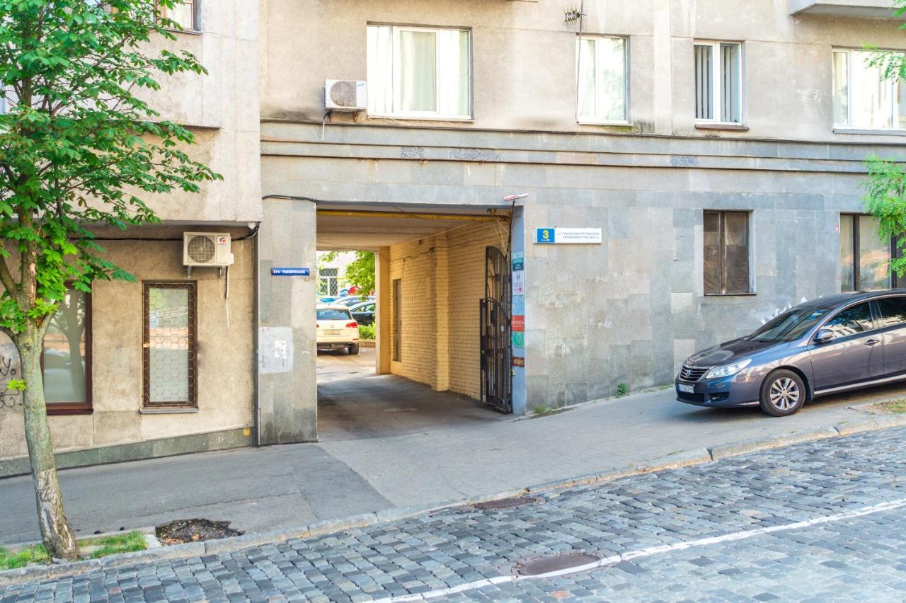 Apartment Triokhsviatytelskaya Street 3 基輔 外观 照片