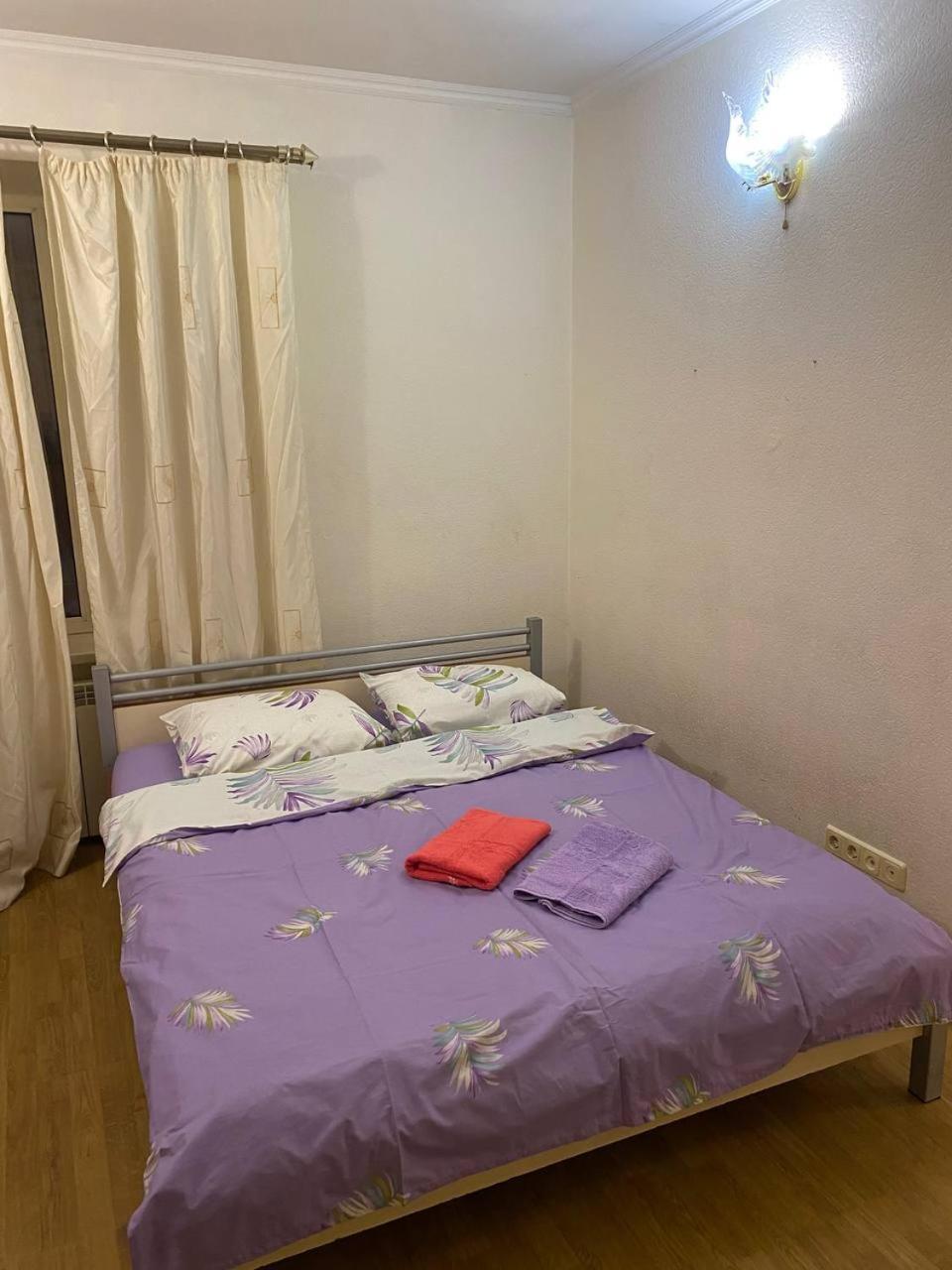 Apartment Triokhsviatytelskaya Street 3 基輔 外观 照片