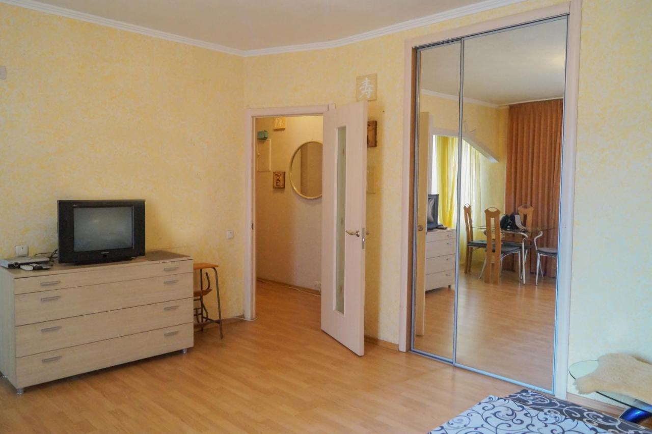 Apartment Triokhsviatytelskaya Street 3 基輔 外观 照片